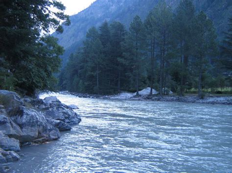 top  hippie locations  india      laid  vacation