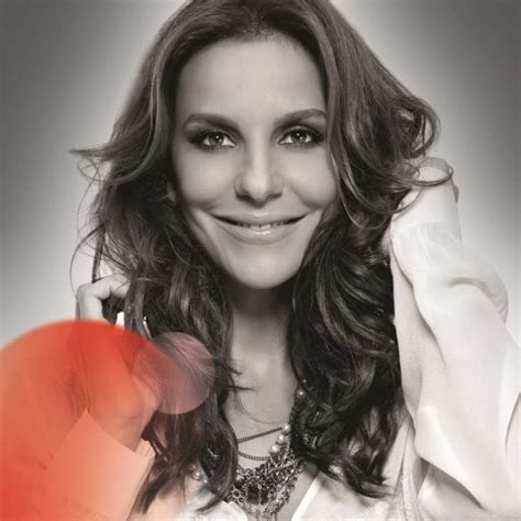 Ivete Sangalo Lan A Linha De Lingerie