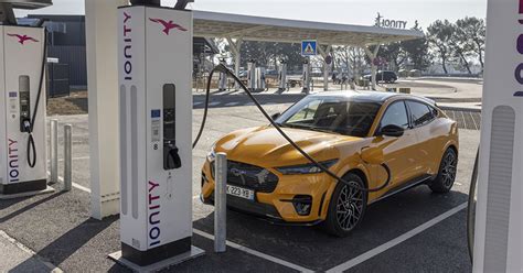 Voitures Lectriques Ionity Ouvre Bornes De Recharge Rapide Sur L