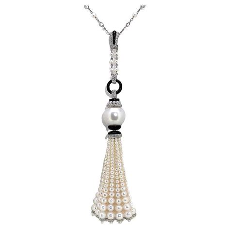 79 84 Carat Emerald Pearl And Diamond Tassel Necklace Set On 18 Karat White Gold For Sale At 1stdibs