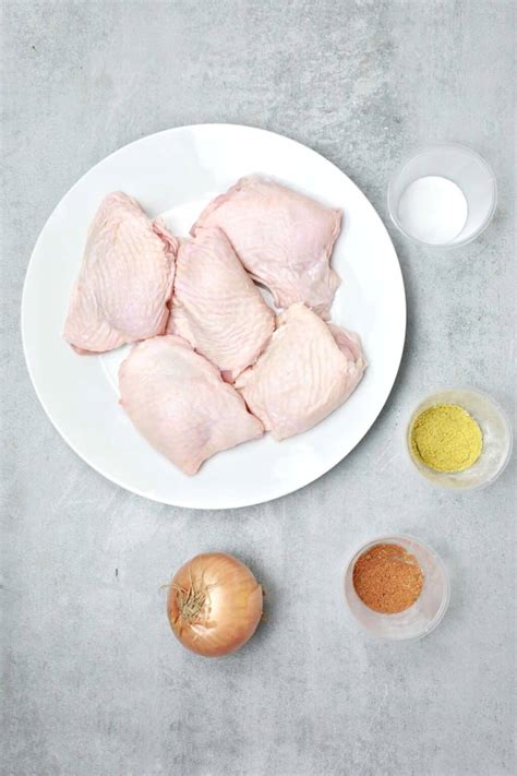 Boiled Chicken Thighs (How to Boil Chicken thighs) - Chicken Vibes