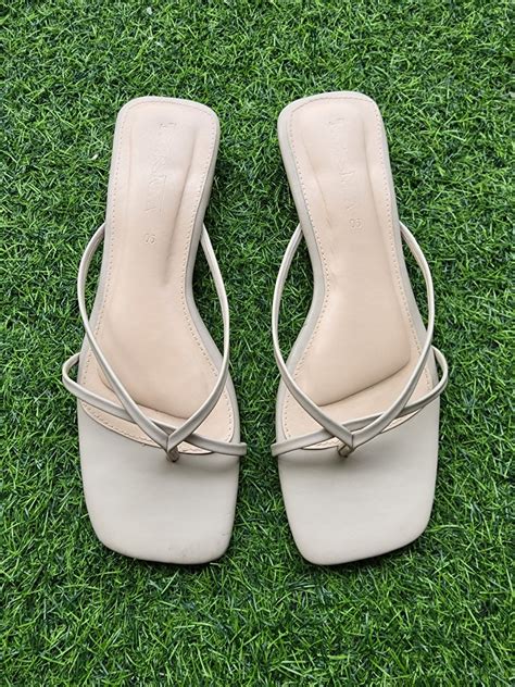 Olivia Mnl Nude Sandals Women S Fashion Footwear Flats Sandals On Carousell
