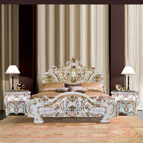 Wooden Luxury Victorian Style Bed Gold Highlights BED-0006