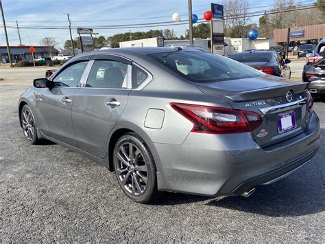 Pre Owned Nissan Altima Sr Special Edition Dr Car In