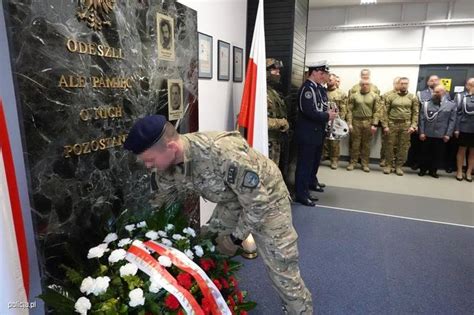 Policjanci opłakują śmierć antyterrorysty Zginął w wybuchu na stacji