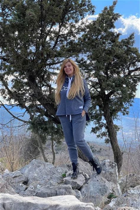 Beautiful Irina Y O From Lviv With Blonde Hair Id Ladadate