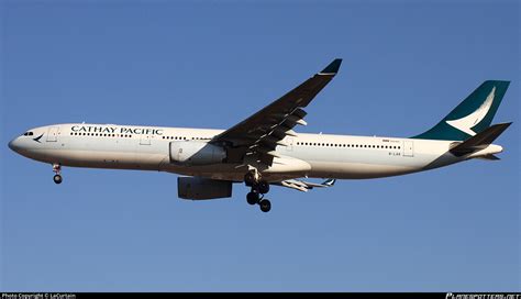 B Lar Cathay Pacific Airbus A Photo By Lacurtain Id