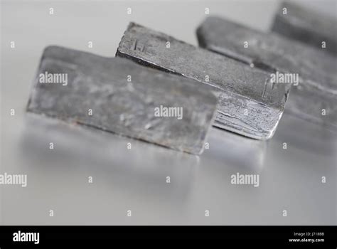 lead (plumbum) pb heavy metal Stock Photo - Alamy