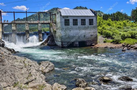 Pueblo Chemal Rep Blica De Altai Rusia De Julio De Antigua