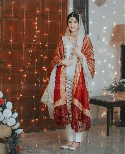 Simple Nikkah Dress Beautiful Pakistani Dresses Asian Bridal Dresses