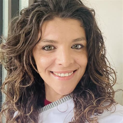 Elodie Mendes Revitalize Estética avançada | Mirandela
