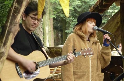 The Clementines Acoustic Duo Northamptonshire Function Central