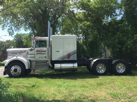 Kenworth W Kenworth Trucks Built Truck Big Rig Trucks Rigs