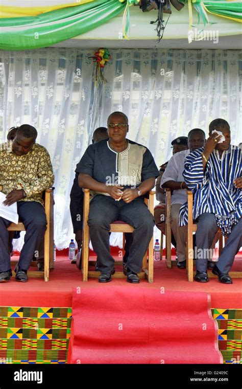 John Mahama, president of Ghana (middle, B/W), at an official event ...