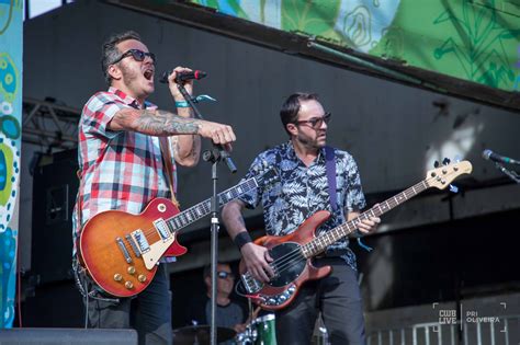 Black Maria apresentou swing, peso e poesia no Festival Crossroads Dia