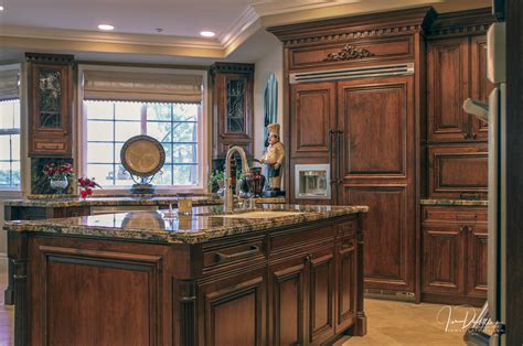 Custom Kitchen Cabinetry – Custom Design Cabinetry 