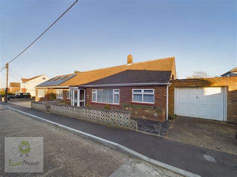 2 Bed Semi Detached Bungalow For Sale In Lynors Avenue Strood