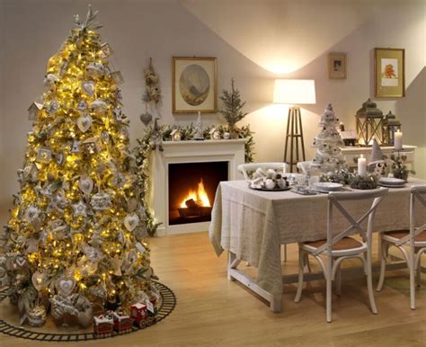 Come Addobbare La Casa Per Natale Idee Per Interni Ed Esterni