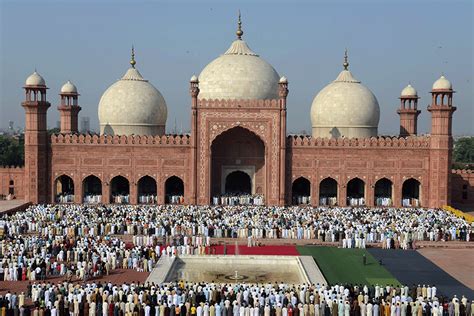 Rehabilitation Committee Formed To Renovate Badshahi Mosque