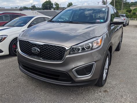 Pre Owned 2016 Kia Sorento Lx In Titanium Silver Greensburg K81639a