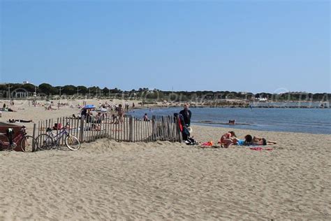 Plage Rive Gauche Le Grau Du Roi Gard Languedoc Roussillon Plages Tv