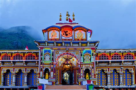 Badrinath Temple – One of the Holiest Dham in India - Ghumakkar ...