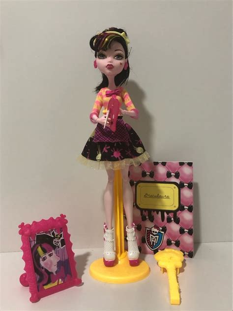 Boneca Monster High Draculaura Pintora Brinquedo Mattel Usado