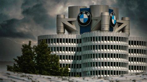 Autobauer In Der Krise Gewinne Von Bmw Mercedes Und Vw Schmelzen