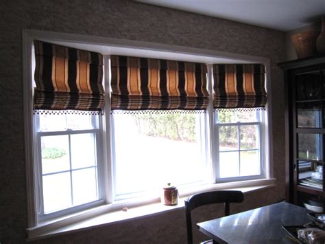 Leatherwood Design Co: Bay window Roman shades