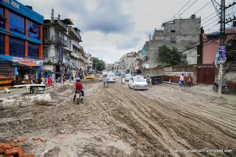 ८ वर्षदेखि अलपत्र जोरपाटी साँखु सडकमा पर्ने थलीमा कालोपत्रे गर्ने काम