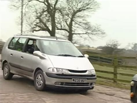 IMCDb Org 2000 Renault Grand Espace RXE V6 III R66 In Emmerdale