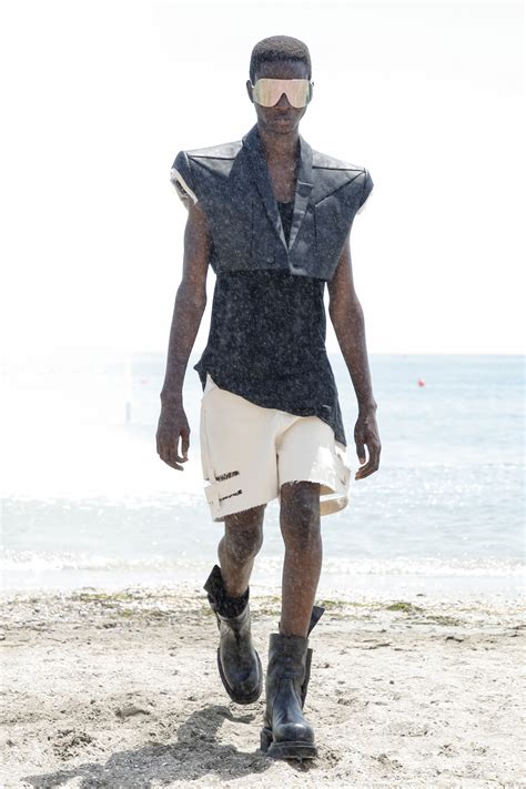 Rick Owens Spring Men S Fashion Show The Impression