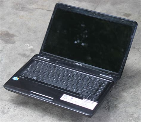 Gambar Laptop Toshiba Core I3 Pulp