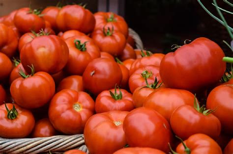 Mcdonalds Drops Tomatoes From Meals Citing Quality Concerns