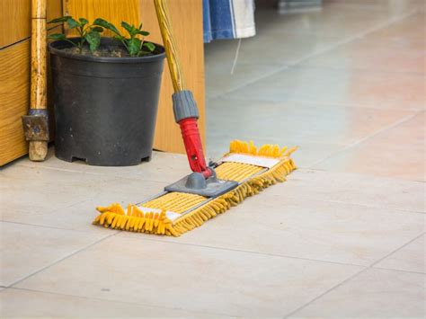 8 Best Eco Friendly Swiffer Alternatives for Zero Waste Mopping - Low ...