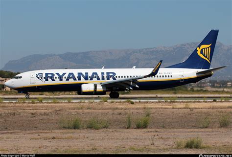 EI DWV Ryanair Boeing 737 8AS WL Photo By Marco Wolf ID 579855