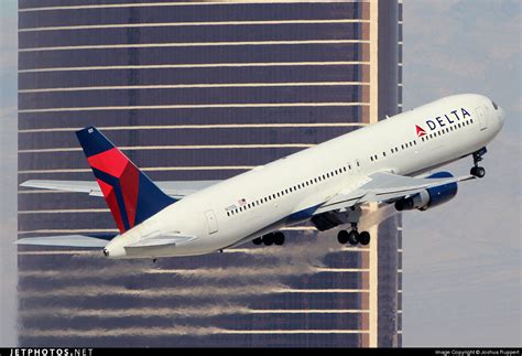 N Dl Boeing Delta Air Lines Joshua Ruppert Jetphotos