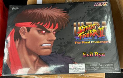 Jada Toys Ultra Street Fighter II Evil Ryu 6 Inch Figure Deluxe Set