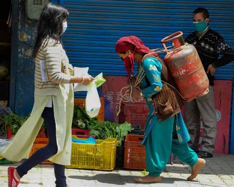 On International Womens Day PM Modi Announces Rs 100 Cut In LPG