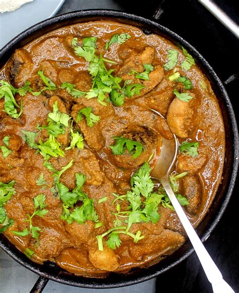 My Dad S Not Mutton Mushroom Curry Holy Cow Vegan Recipes