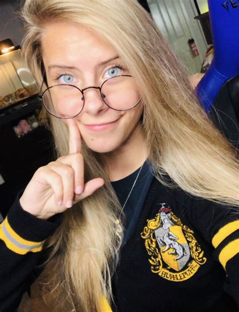 Hufflepuff Is Full Of Hot Babes I’m Gonna Go Selectives