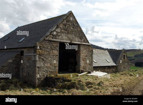 Derelict Farm Building Scotland Hi Res Stock Photography And Images Alamy