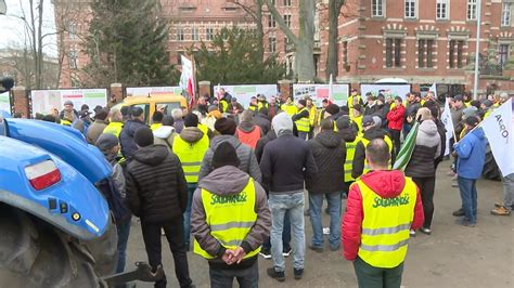 Rolnicy W Szczecinie Nie Ko Cz Protestu Mimo Porozumienia Z Rz Dem