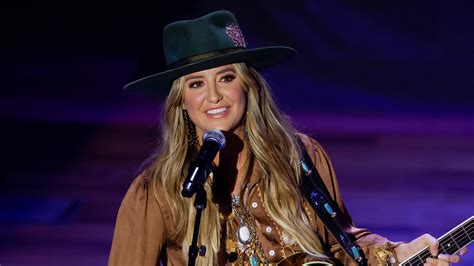 Lainey Wilson, Jelly Roll, Luke Combs & More Top 2023 CMA Awards ...