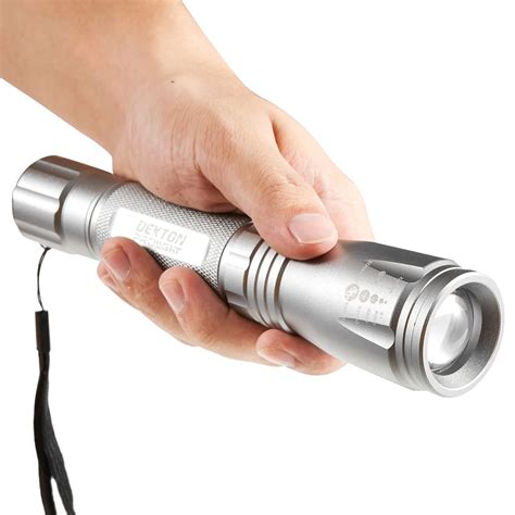 Dekton Pro Light Xt Heavy Duty Explorer Torch Lumens M