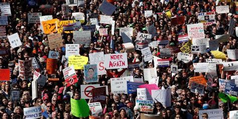 Les Américains En Masse Dans La Rue Contre Les Armes à Feu