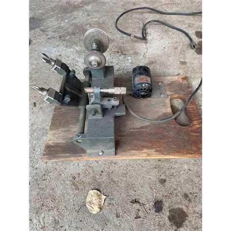 Mini Wood Lathe - Sunrise Estate Services Ltd