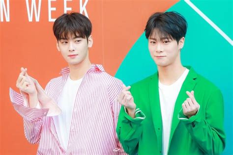 Cha Eunwoo [차은우] And Moon Bin [문빈] Astro Eun Woo Astro Cha Eun Woo