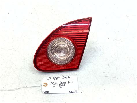 03 04 05 06 07 08 TOYOTA COROLLA PASSENGER RIGHT INNER TAIL LIGHT OEM