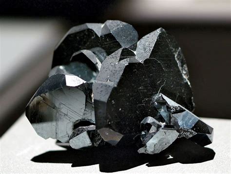 Hematite | Definition, Uses, & Facts | Britannica